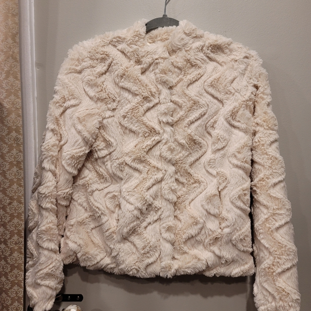 Sz XS Tart Collections Faux Fur Jacket